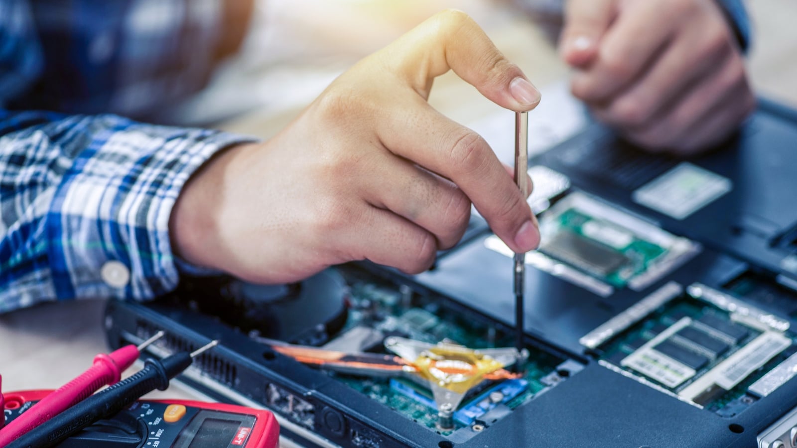 EU's New Product Repair Rules Take Effect, Aiming for Sustainability