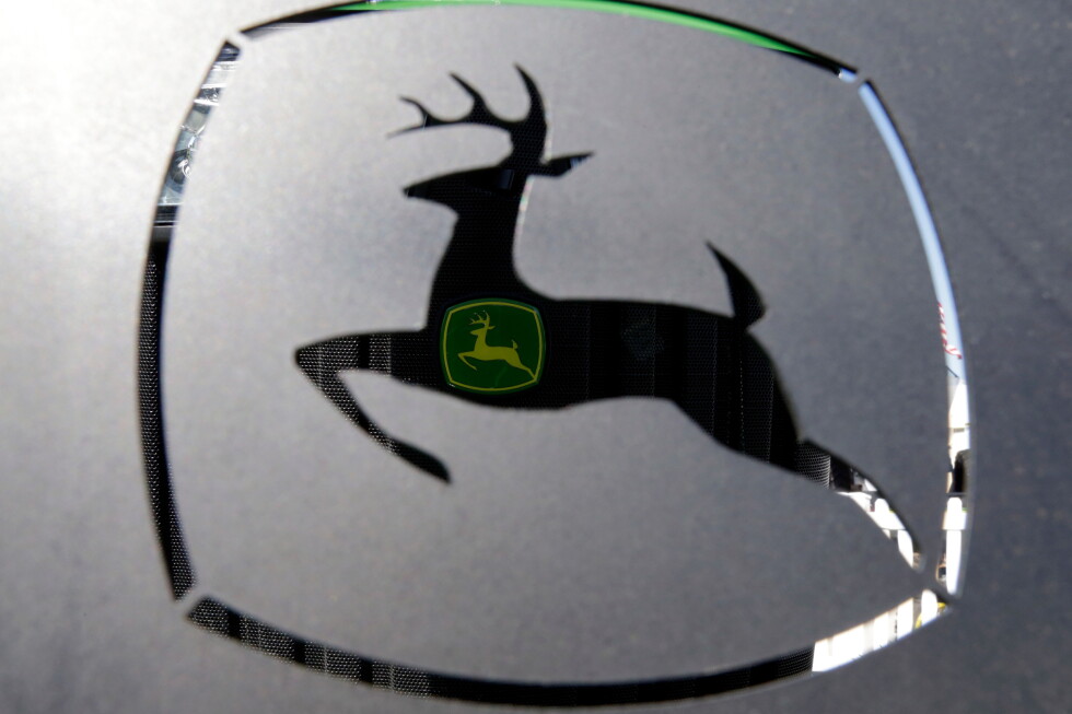 John Deere Settles FTC Probe, Grants Farmers Right to Repair Tractors