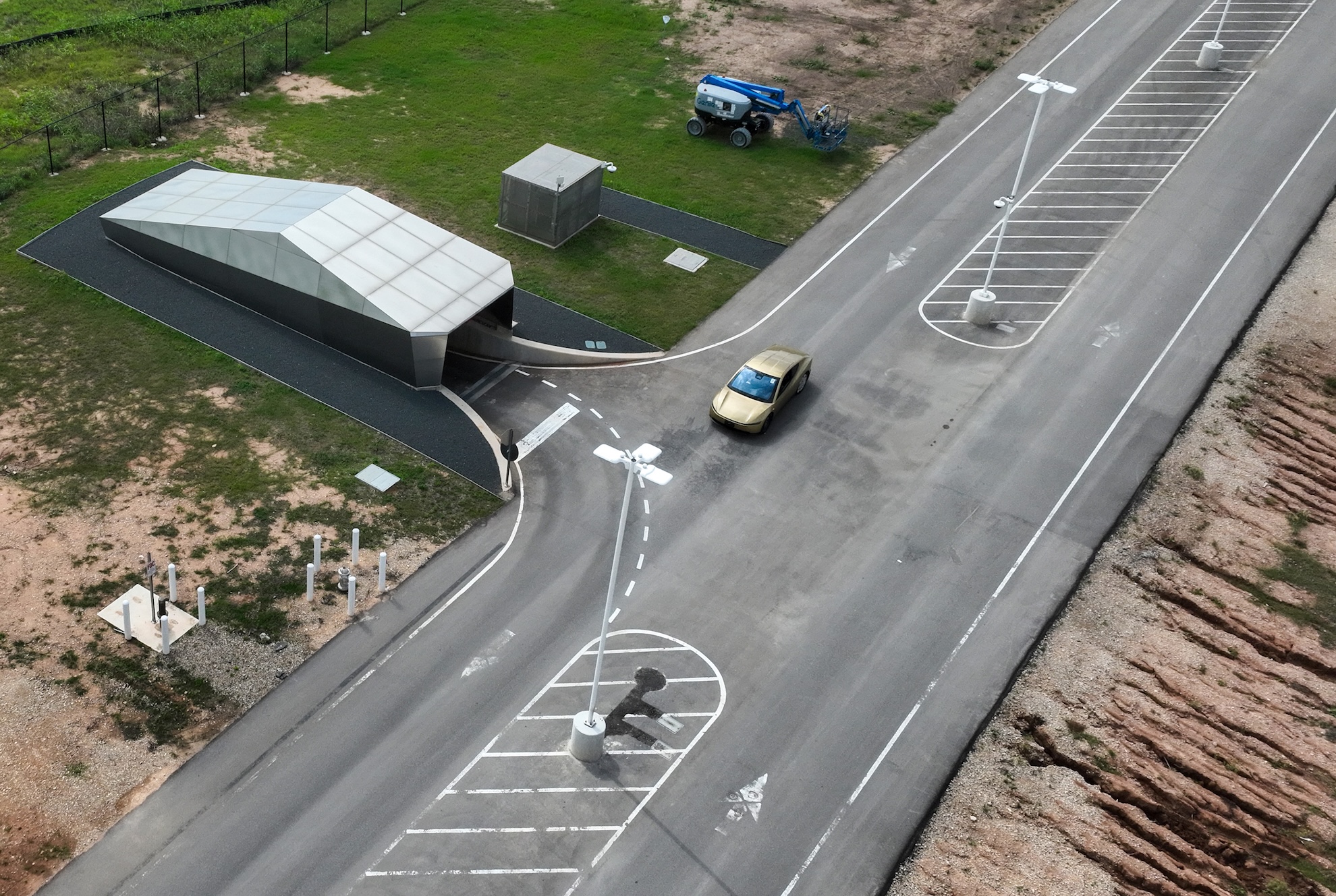Tesla's Wheel-less Cybercab Sparks 'Fork in the Road' Debate