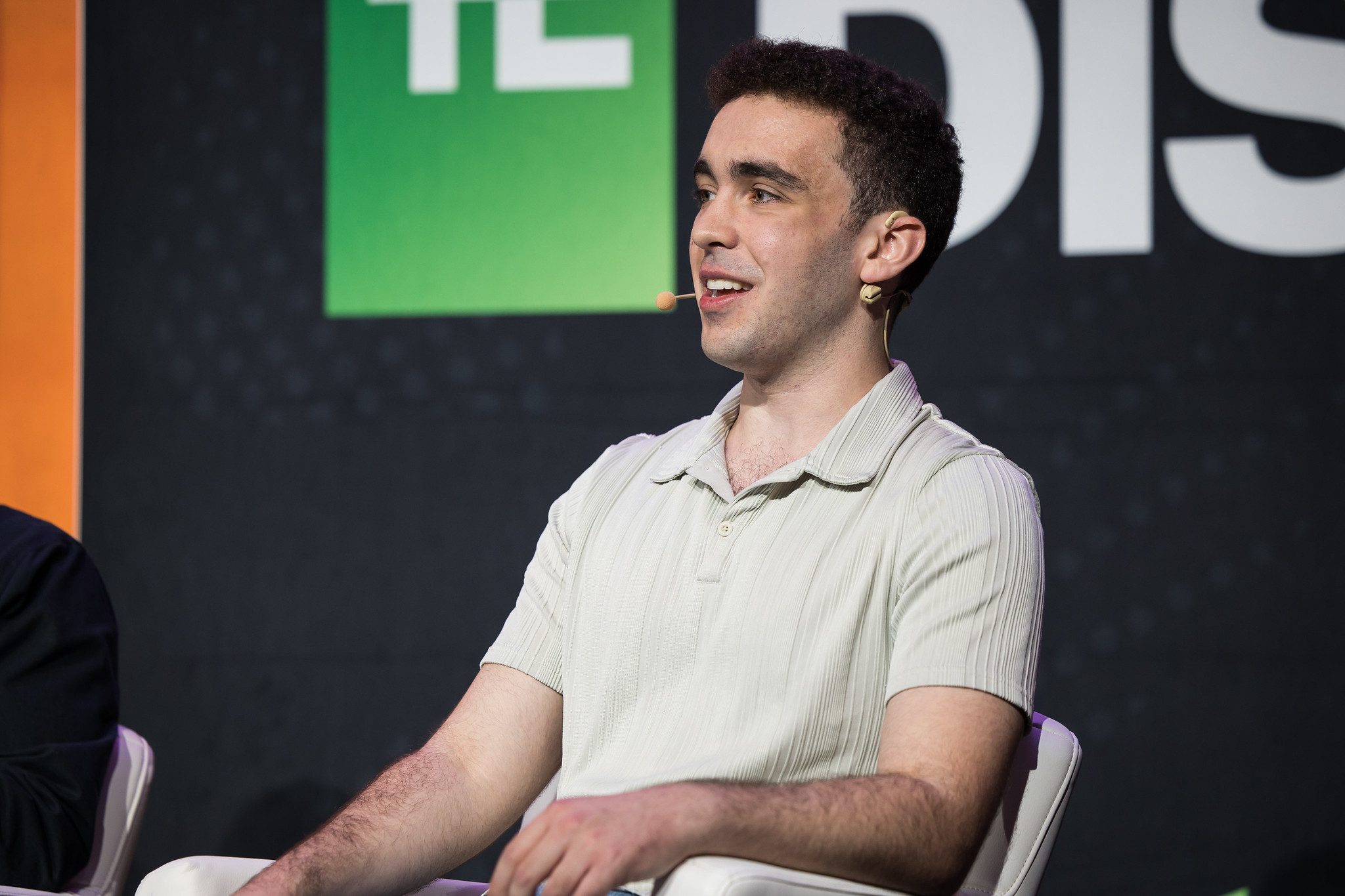 Fizz Lawsuit: VC Accused of Leaking Startup Data to Rival Sidechat