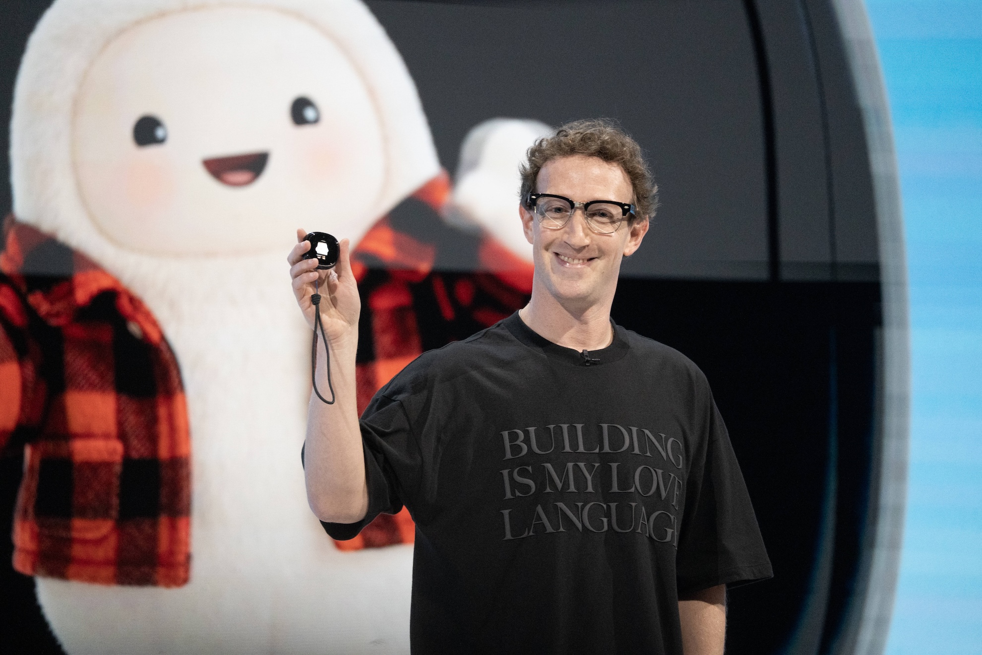 Meta's AI Muse App Outpaces ChatGPT Early Numbers, Eyes Smart Glasses